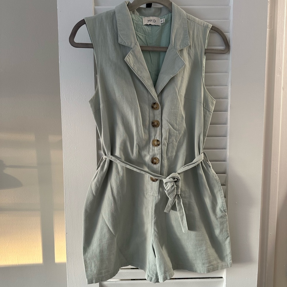 Sleeveless Green Jumpsuit with Belt